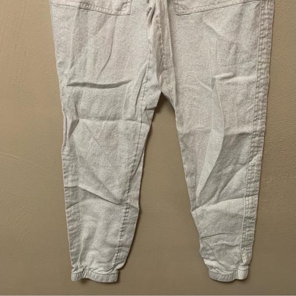 Athleta Cabo Linen Jogger in Mirco Cheetah Abalone Gray Size 2 - Picture 6 of 12